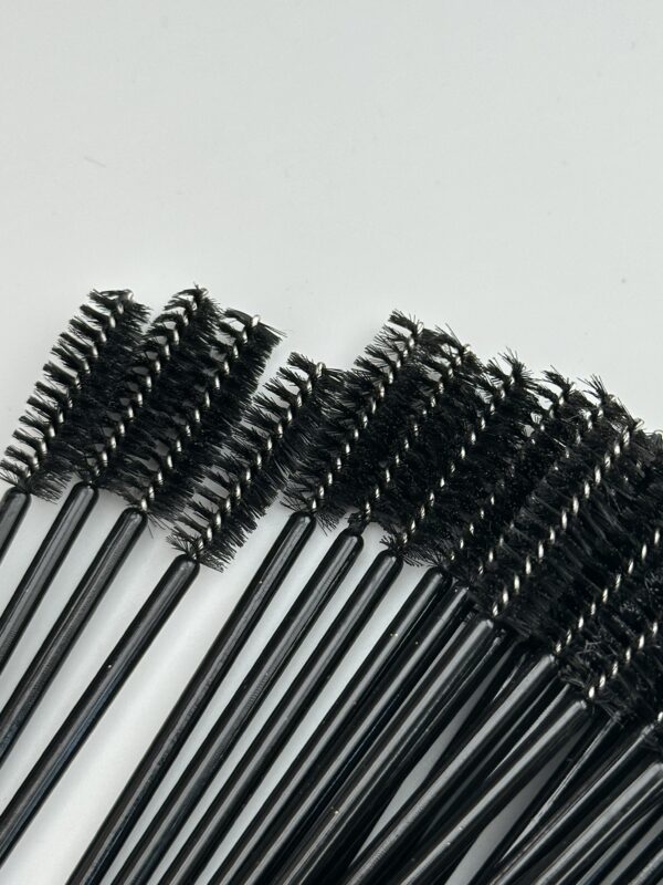 Eyelash Brush